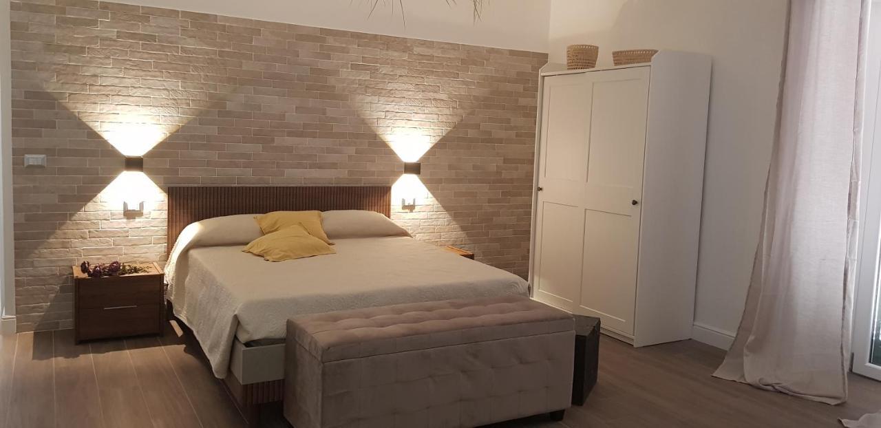 Casa Rosamari - Su Lago Di Posta Fibreno, Appartamento Con Camino Екстериор снимка
