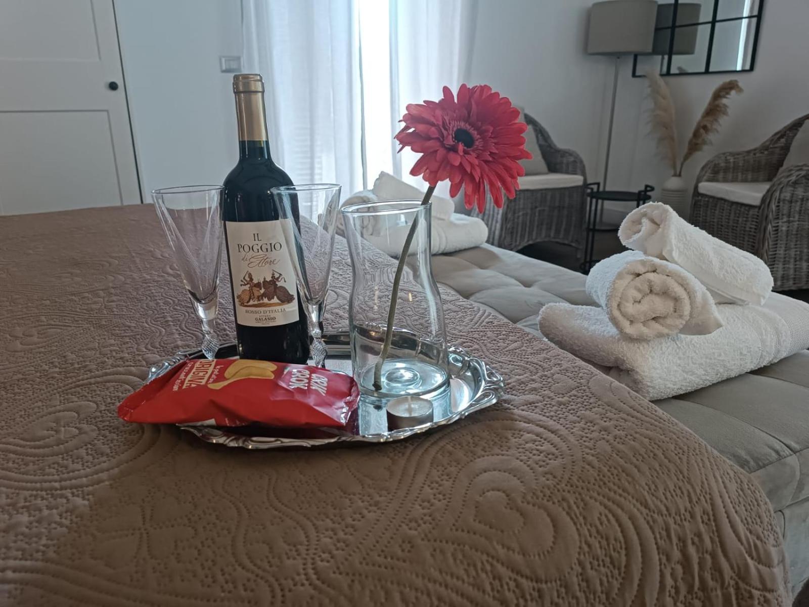 Casa Rosamari - Su Lago Di Posta Fibreno, Appartamento Con Camino Екстериор снимка